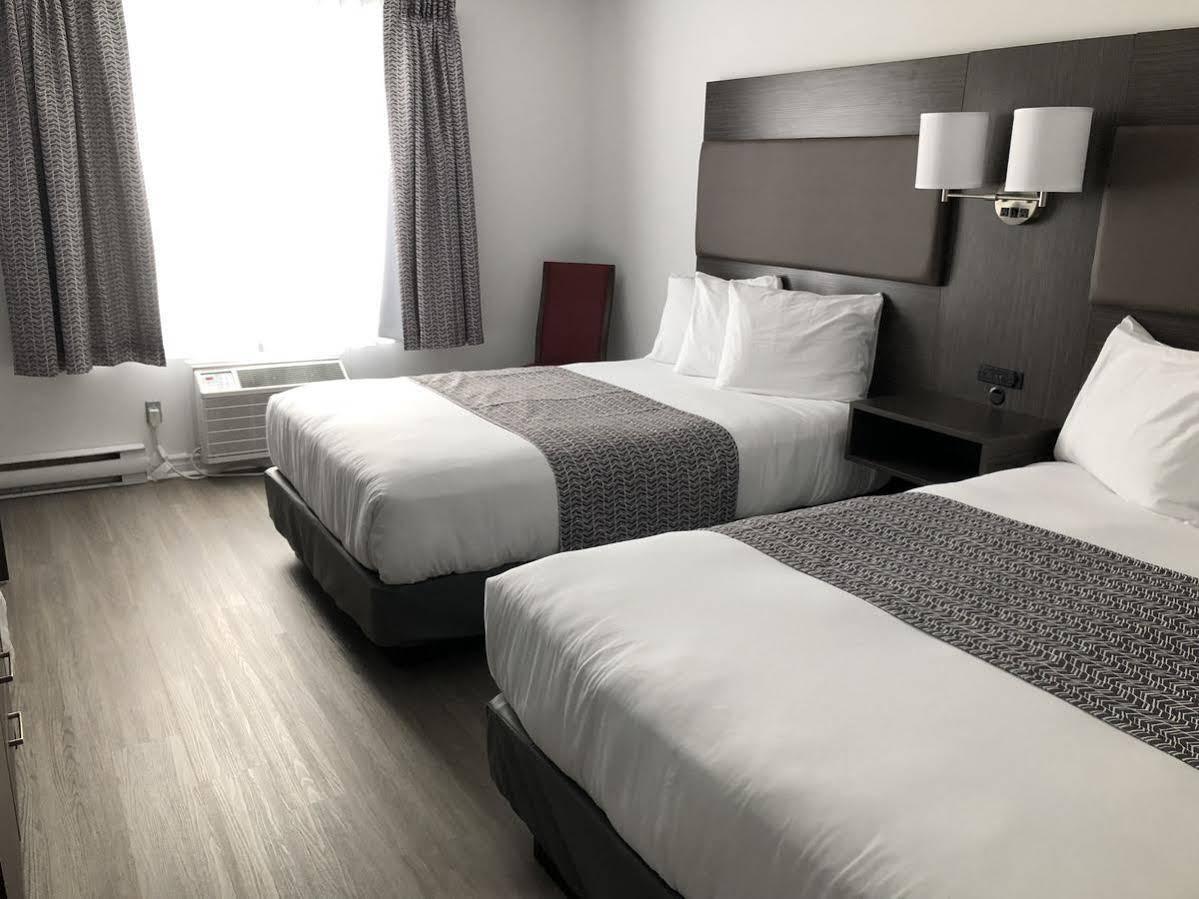 Travelodge By Wyndham Rigaud Buitenkant foto